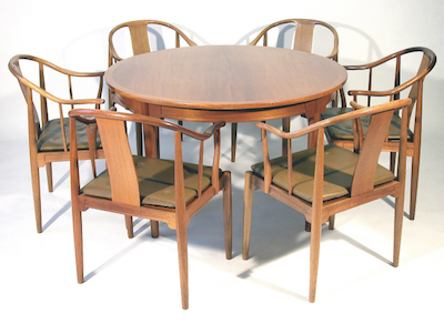 Hans Wegner, Chinese Chair mit Esstisch, 1980er Jahre, Design