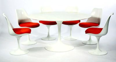 Eero Saarinen, Esstisch Tulip mit 6 Stühlen, 1980er Jahre, Design
