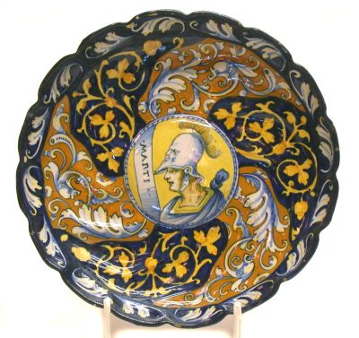 Fußteller, Italien, 16. Jahrhundert, Keramik