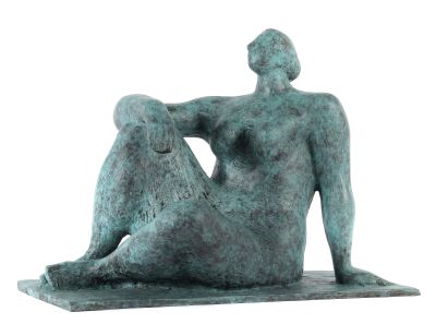 Fritz Nuss, Sitzende, moderne Skulpturen